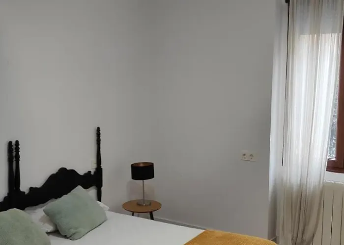 Amplio Centro Barrio Del Oeste Lejlighed